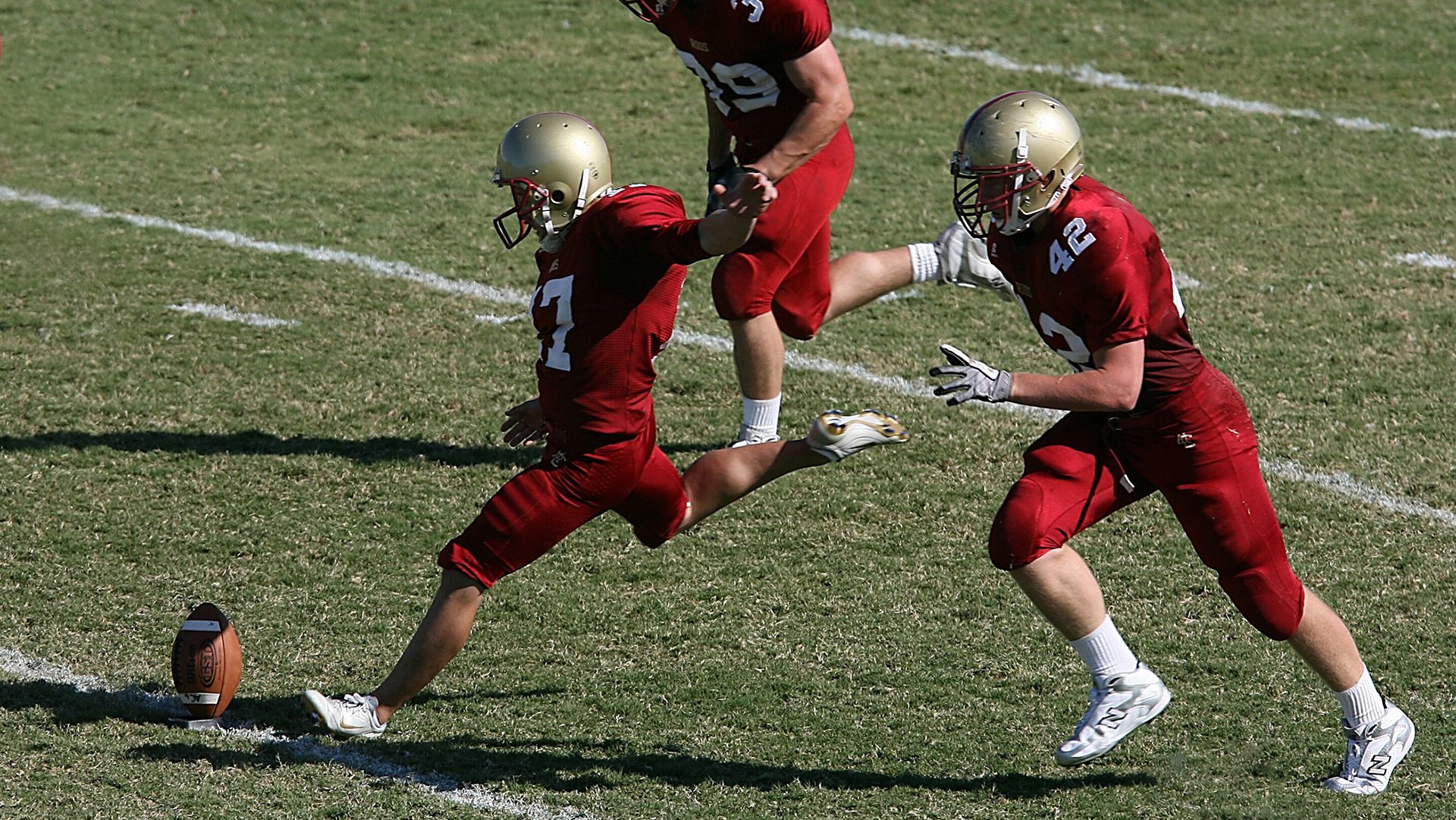 世界杯首次启用半自动越位球鞋芯片 实时追踪球员位置